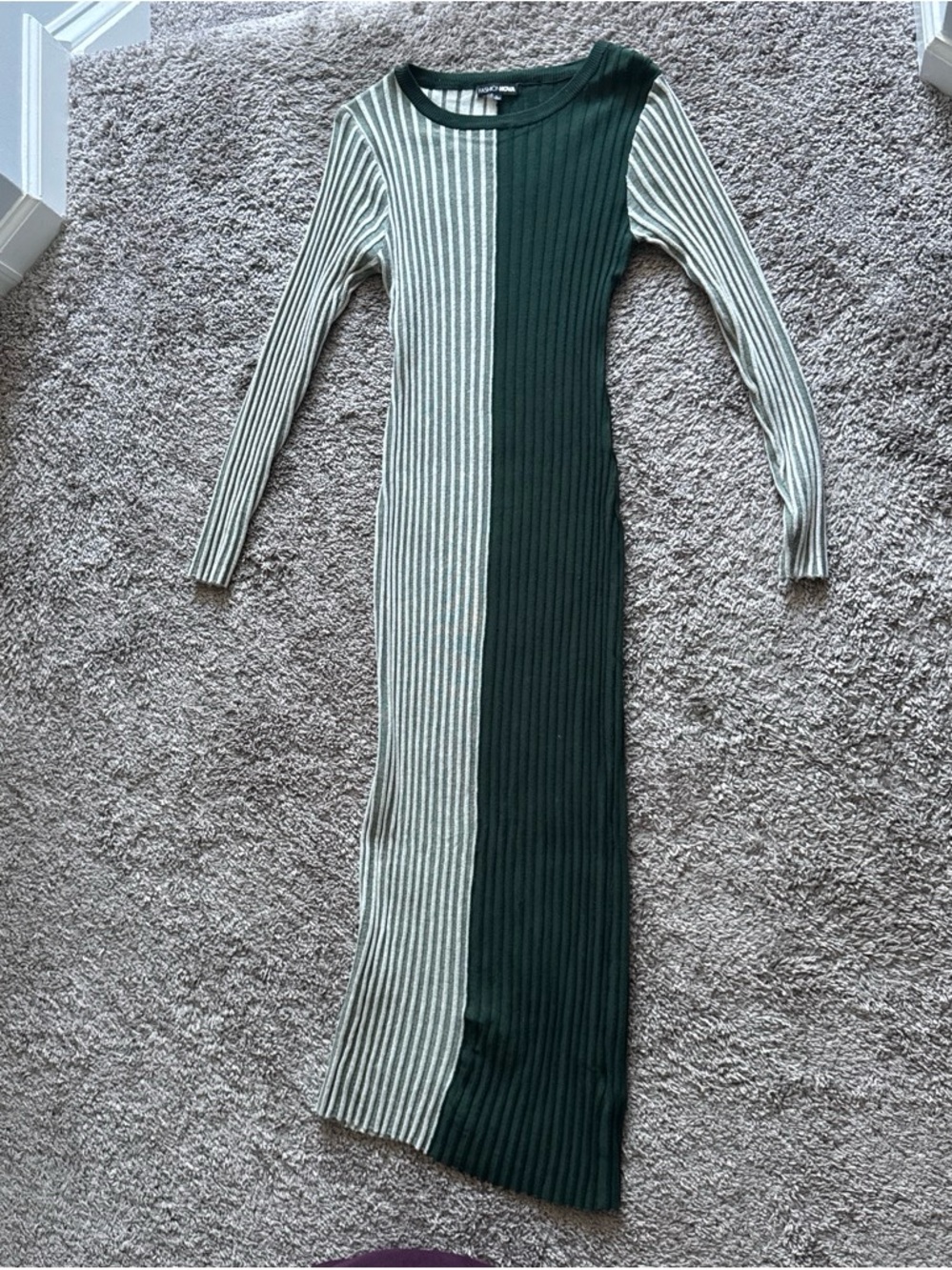 Fashion Nova Two-Tone Ribbed Long Sleeve Maxi Dress - Dark Green/Cream